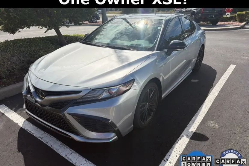 2022 Toyota Camry XSE photo 1