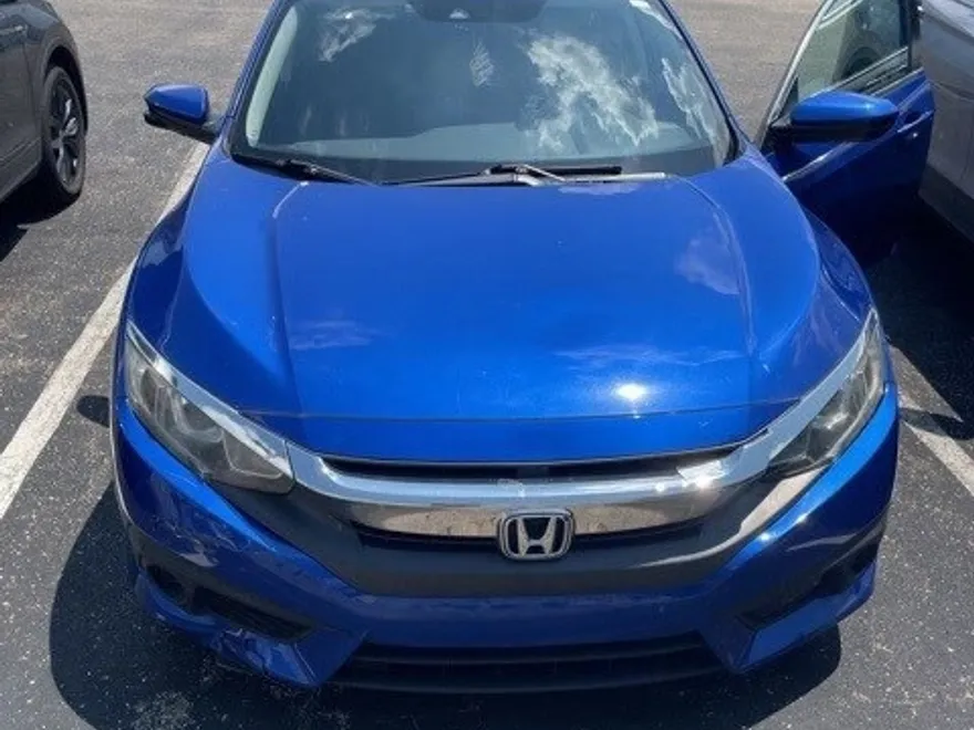 2017 Honda Civic EX photo 1