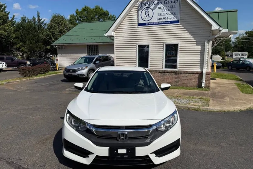 2018 Honda Civic LX photo 1