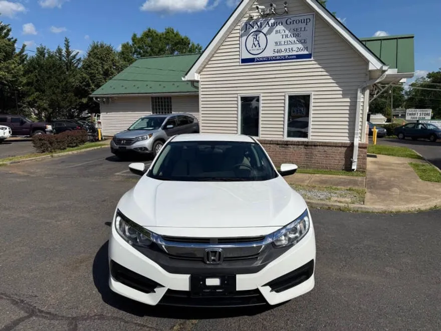 2018 Honda Civic LX photo 1