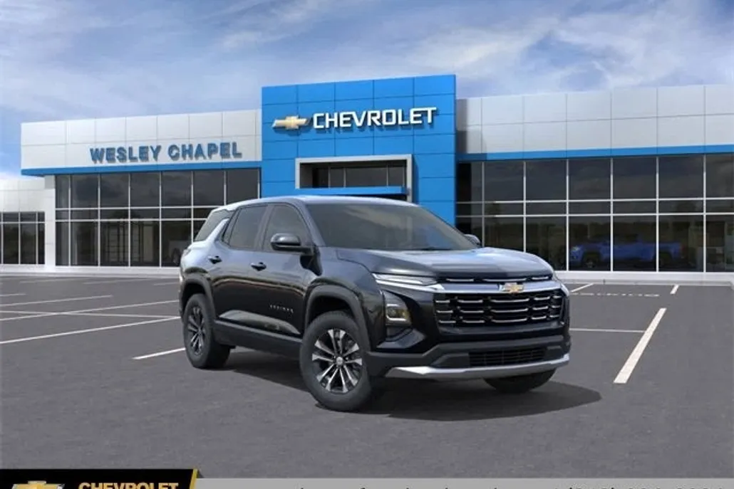 2026 Chevrolet Equinox LT photo 1