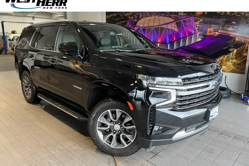 2021 Chevrolet Tahoe LT photo 1
