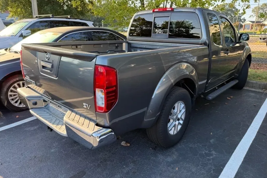 2016 Nissan Frontier photo 1