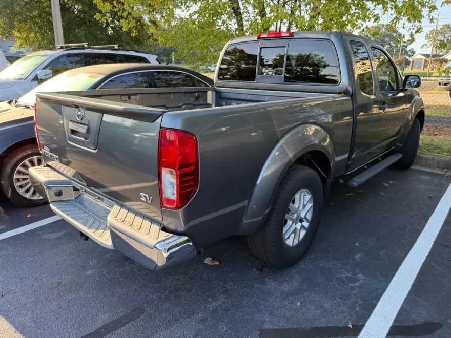 2016 Nissan Frontier photo 1