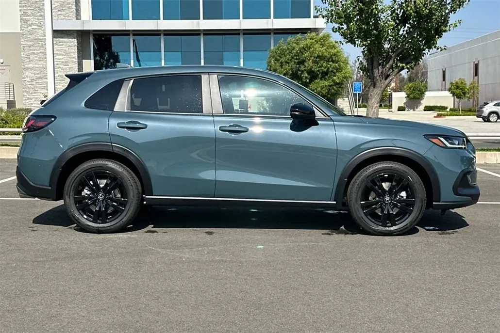 2026 Honda HR-V Sport photo 1