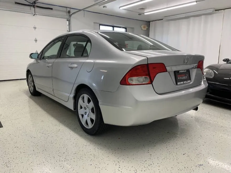 2009 Honda Civic LX photo 1