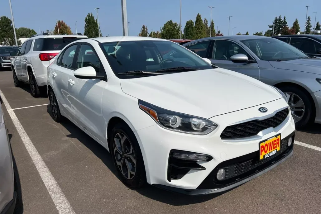 2020 Kia Forte LXS photo 1
