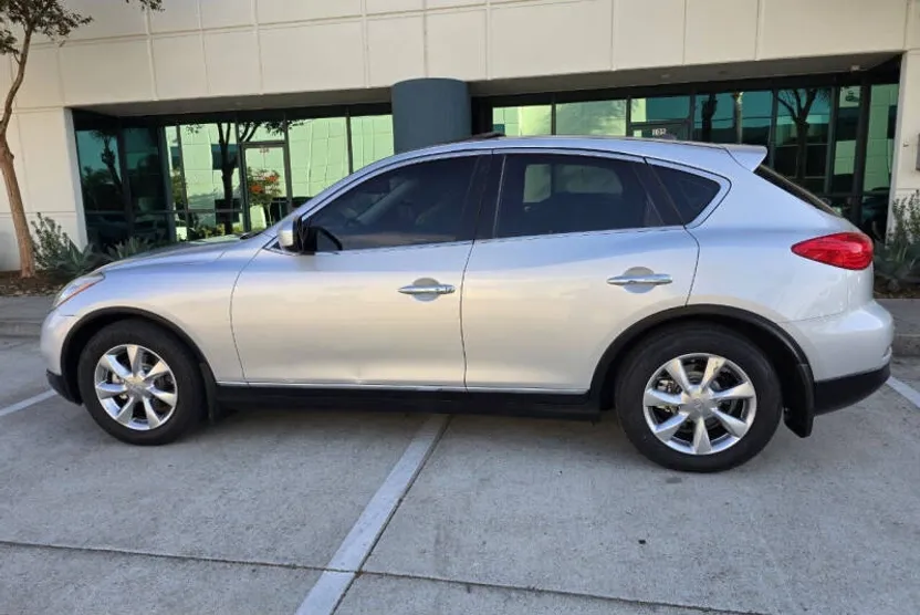 2008 Infiniti EX35 Journey photo 1