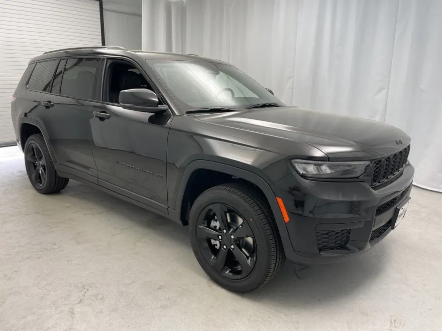 2025 Jeep Grand Cherokee Altitude X photo 1