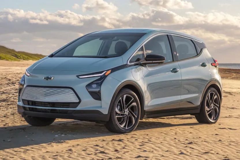 2022 Chevrolet Bolt EV 2LT photo 1