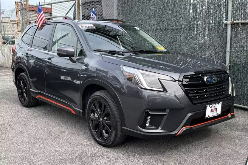 2022 Subaru Forester Sport photo 1