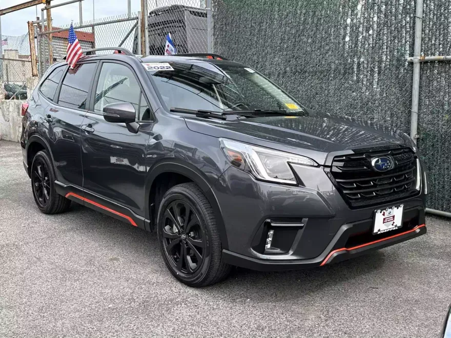 2022 Subaru Forester Sport photo 1