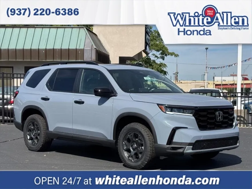 2025 Honda Pilot TrailSport photo 1
