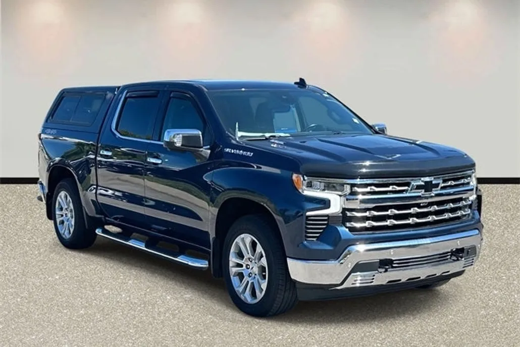2023 Chevrolet Silverado 1500 LTZ photo 1