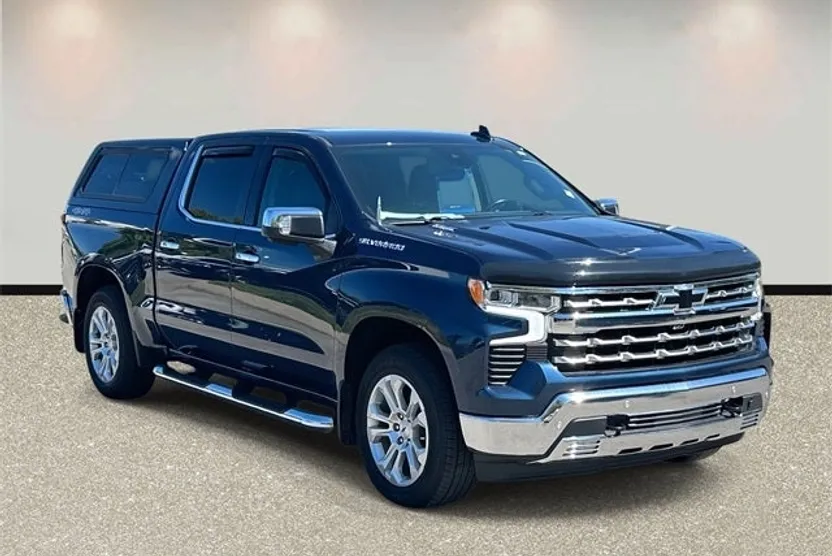 2023 Chevrolet Silverado 1500 LTZ photo 1