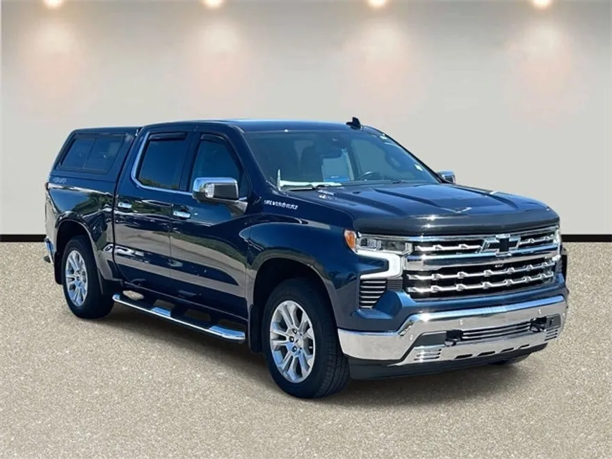2023 Chevrolet Silverado 1500 LTZ photo 1