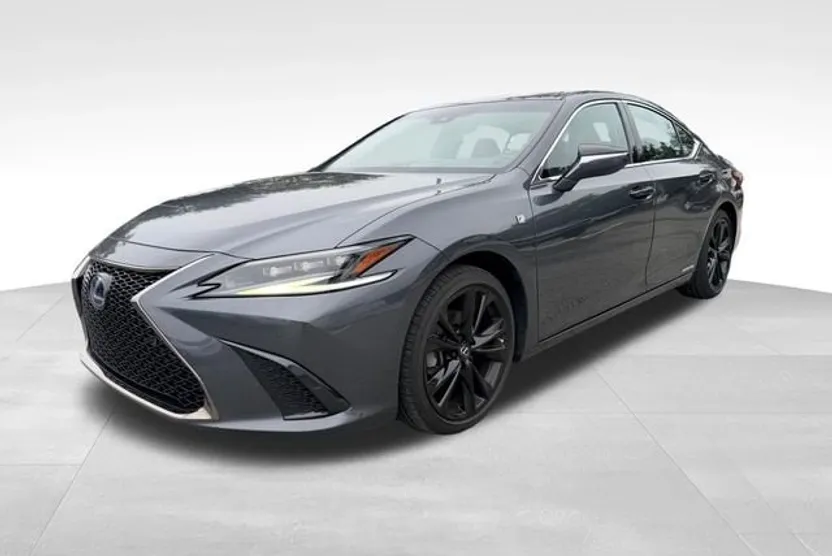 2022 Lexus ES F SPORT photo 1