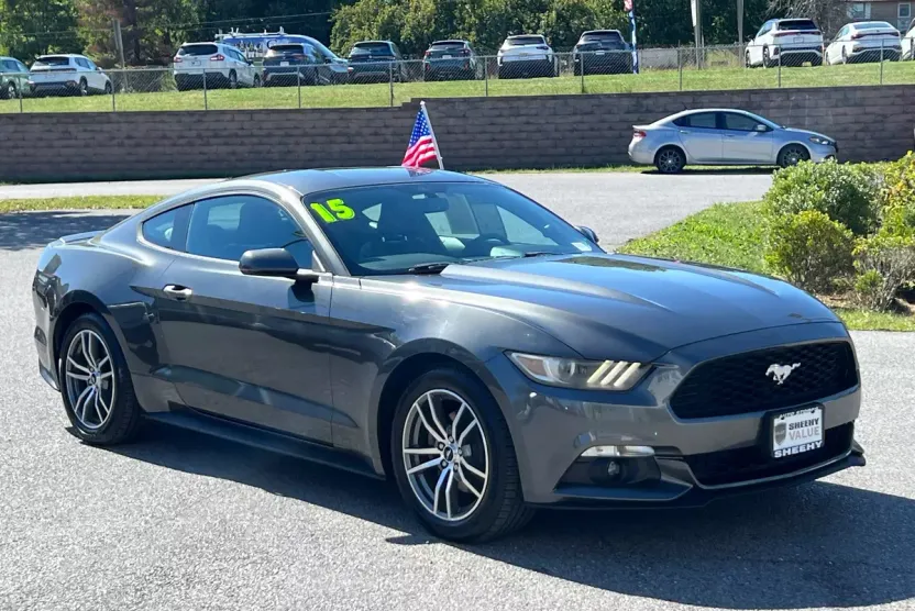 2015 Ford Mustang EcoBoost Premium photo 1