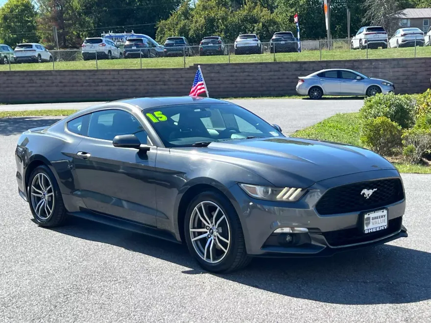 2015 Ford Mustang EcoBoost Premium photo 1