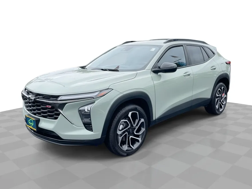 2024 Chevrolet Trax photo 1