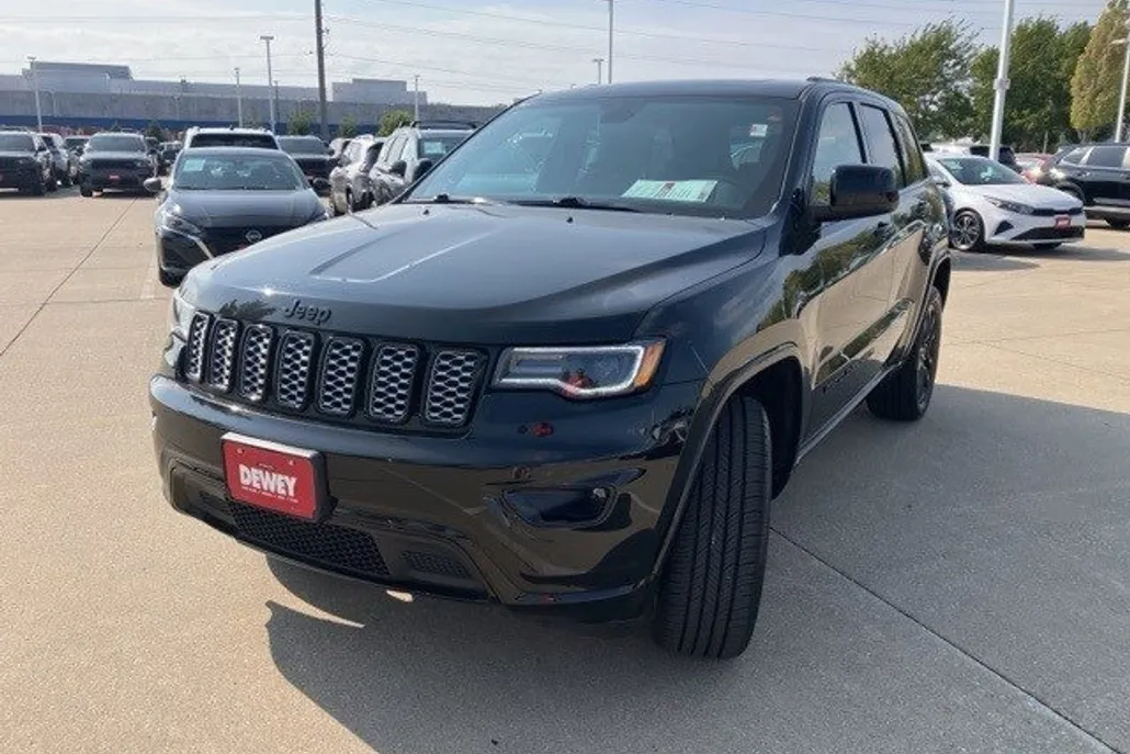 2022 Jeep Cherokee Laredo X photo 1