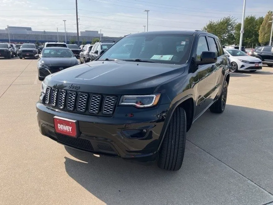 2022 Jeep Cherokee Laredo X photo 1