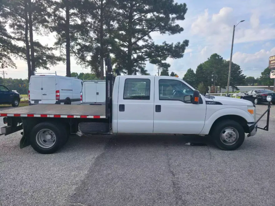 2016 Ford F-350 XL photo 1