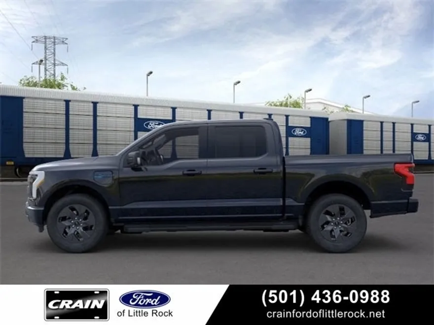 2025 Ford F-150 Lightning photo 1