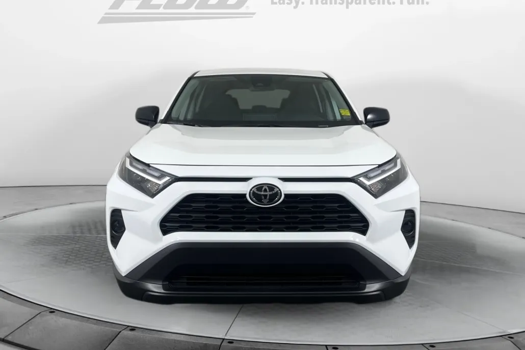 2025 Toyota RAV4 LE photo 1