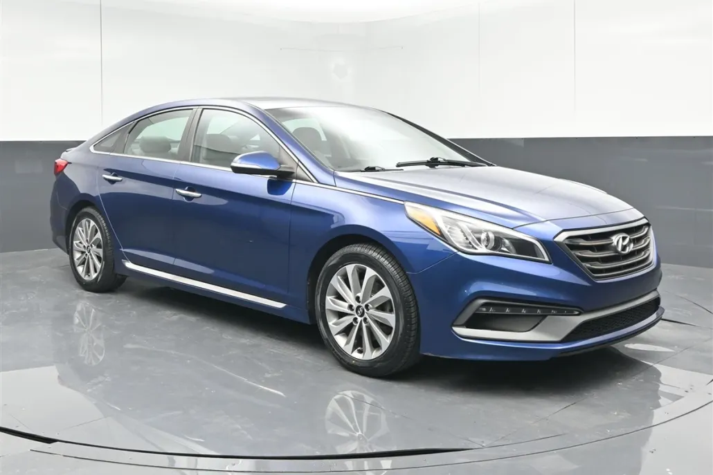 2017 Hyundai Sonata Sport photo 1