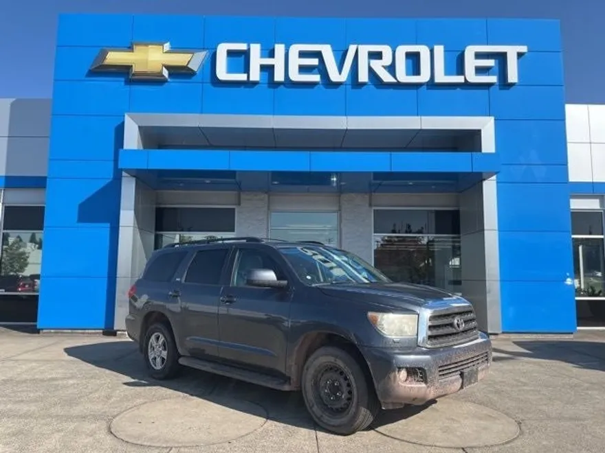 2008 Toyota Sequoia SR5 photo 1