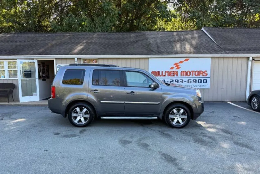 2012 Honda Pilot Touring photo 1