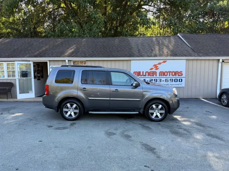 2012 Honda Pilot Touring photo 1