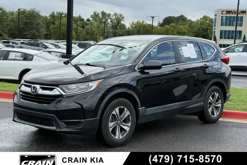 2017 Honda CR-V LX photo 1