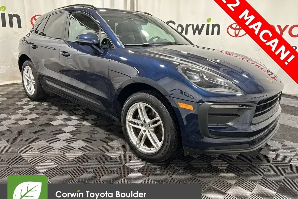 2022 Porsche Macan Base photo 1