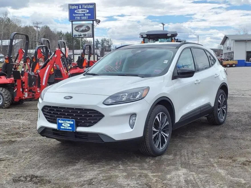 2022 Ford Escape SEL photo 1