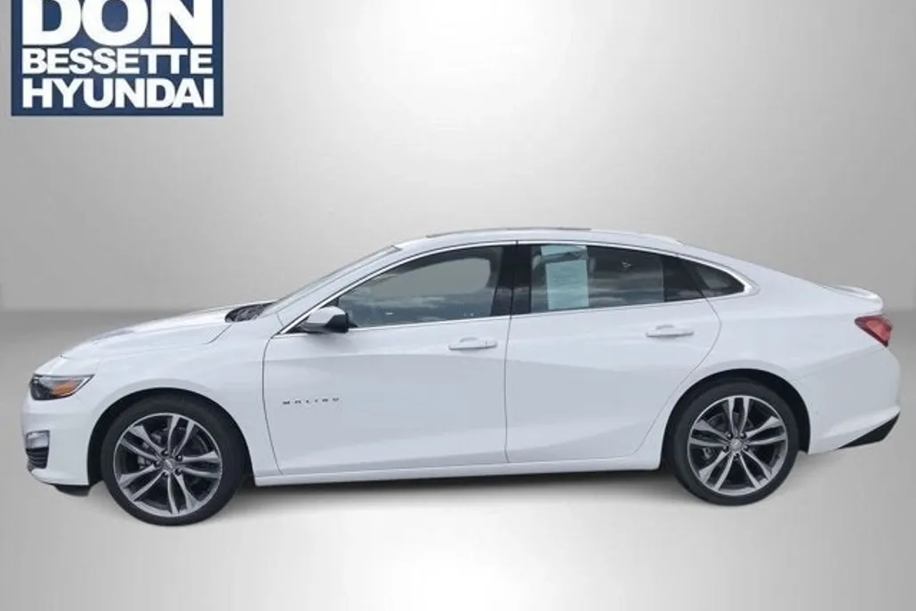 2022 Chevrolet Malibu 1LT photo 1