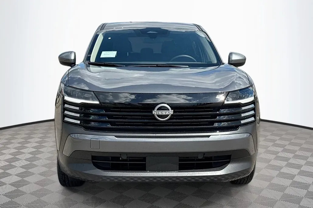 2025 Nissan Kicks SV photo 1
