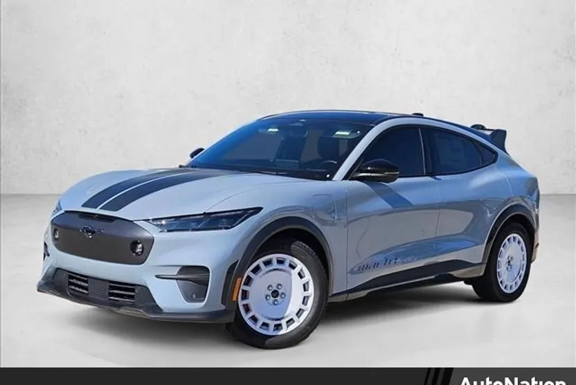 2025 Ford Mustang Mach-E GT photo 1