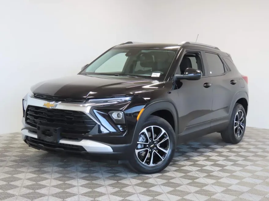 2024 Chevrolet Trailblazer LT photo 1