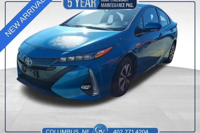 2017 Toyota Prius Prime Advanced photo 1