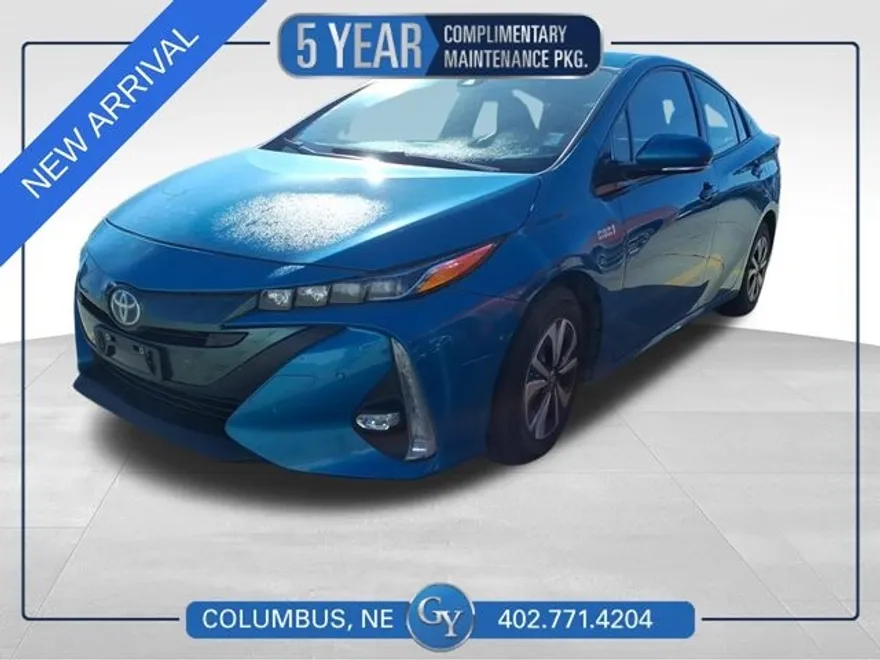 2017 Toyota Prius Prime Advanced photo 1