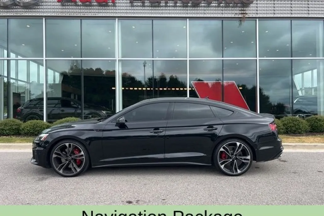 2022 Audi S5 Prestige photo 1