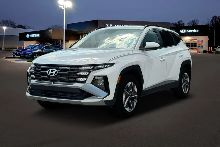 2025 Hyundai Tucson SEL photo 1