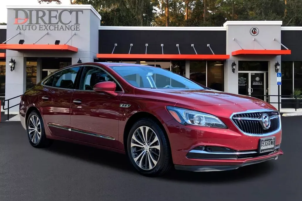 2017 Buick LaCrosse Premium photo 1