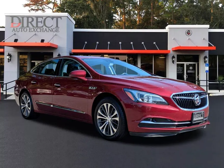 2017 Buick LaCrosse Premium photo 1