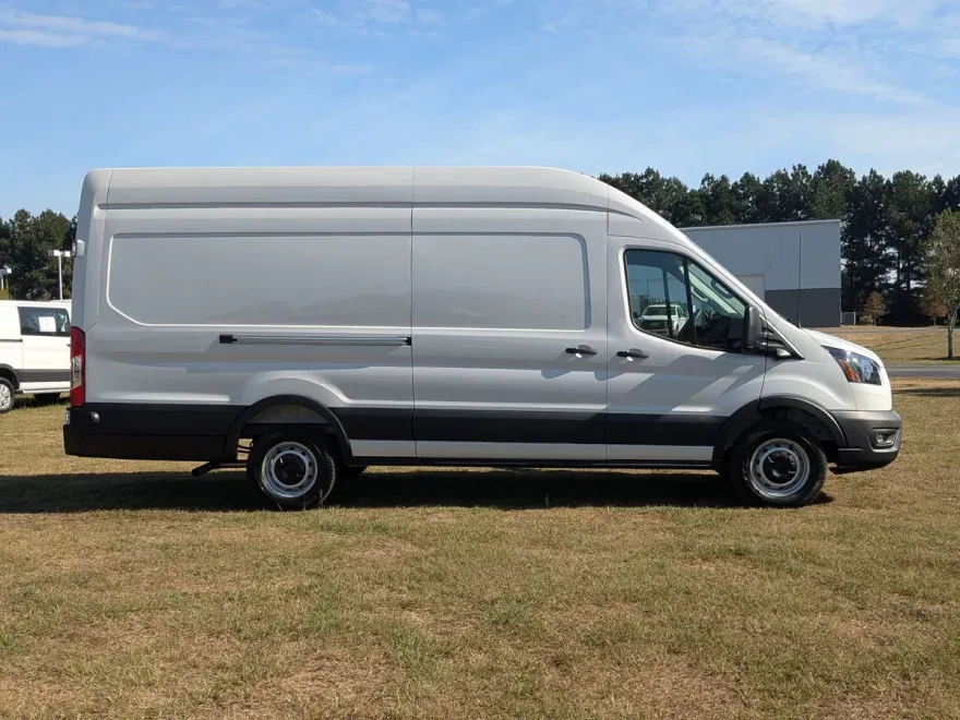 2025 Ford Transit photo 1