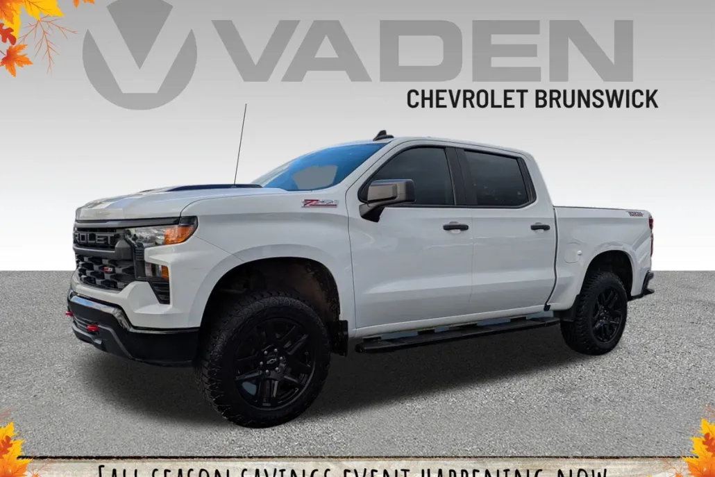 2023 Chevrolet Silverado 1500 Custom Trail Boss photo 1