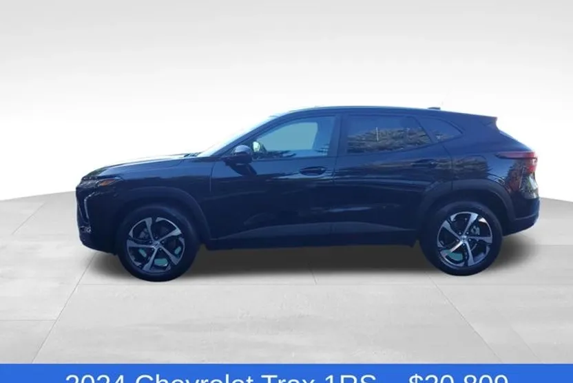 2024 Chevrolet Trax photo 1