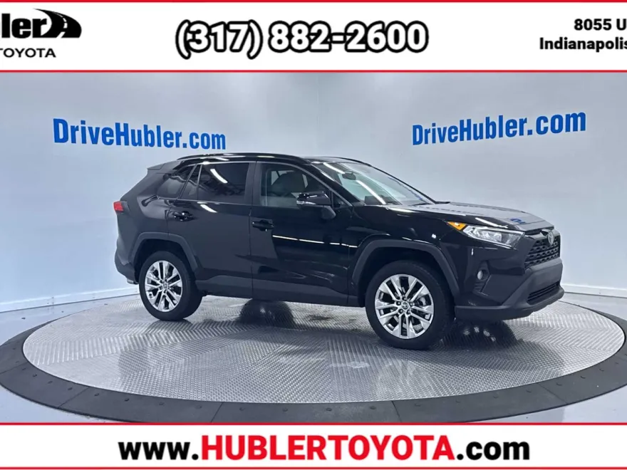 2021 Toyota RAV4 XLE Premium photo 1